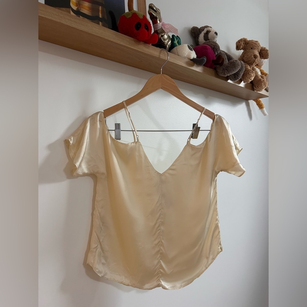 nwt Wilfred “ Draveil Blouse- Milk “ size Small - Picture 3 of 4